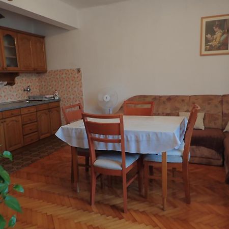 Apartmán Apartman Anica Starigrad Paklenica Exteriér fotografie